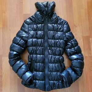 FOREVER 21 Puffer Quilted Jacket Size 6 Black Moody Winter Warm Cozy